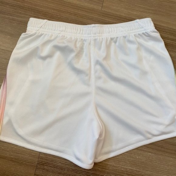 ADIDAS GIRLS BRAND NEW ATHLETIC SHORTS - Picture 3 of 3